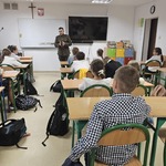 10f613ab-5c38-48de-9a19-1540b9afde18.jpg